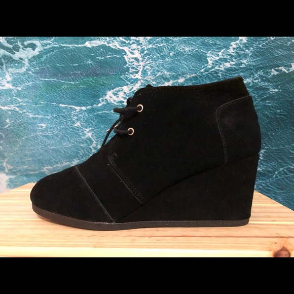 TOMS WOMENS DESERT WEDGE SUEDE BOOTS - Picture 3 of 7